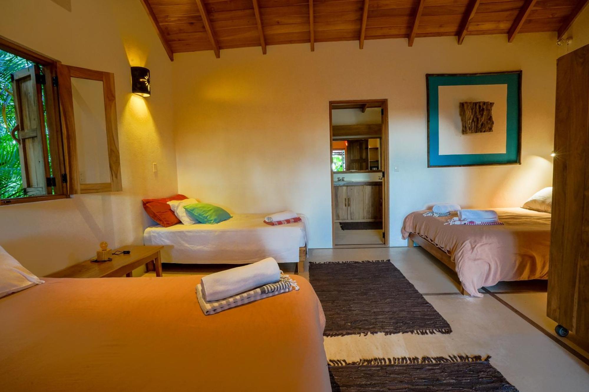 Calamocha Lodge Playa Santa Teresa  Exterior photo
