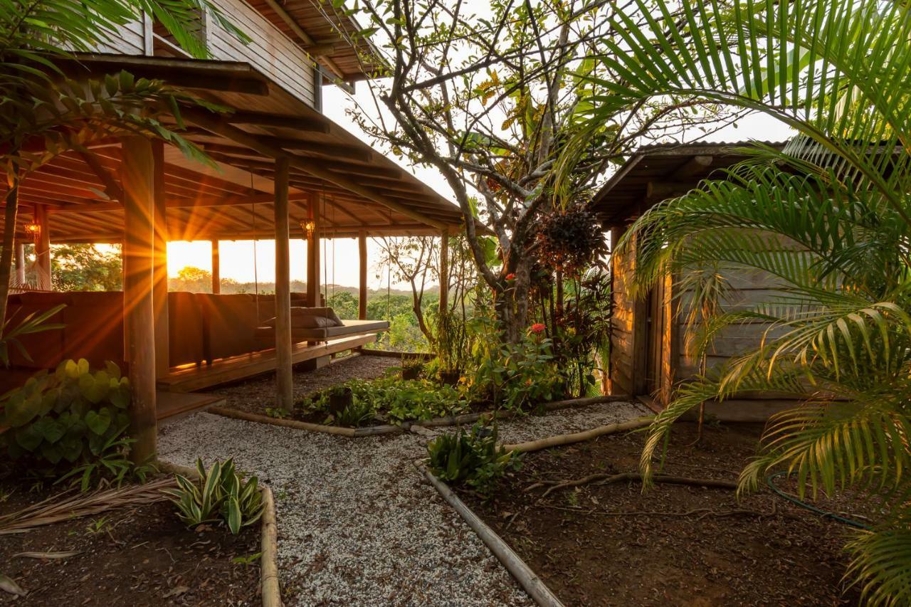 Calamocha Lodge Playa Santa Teresa  Exterior photo